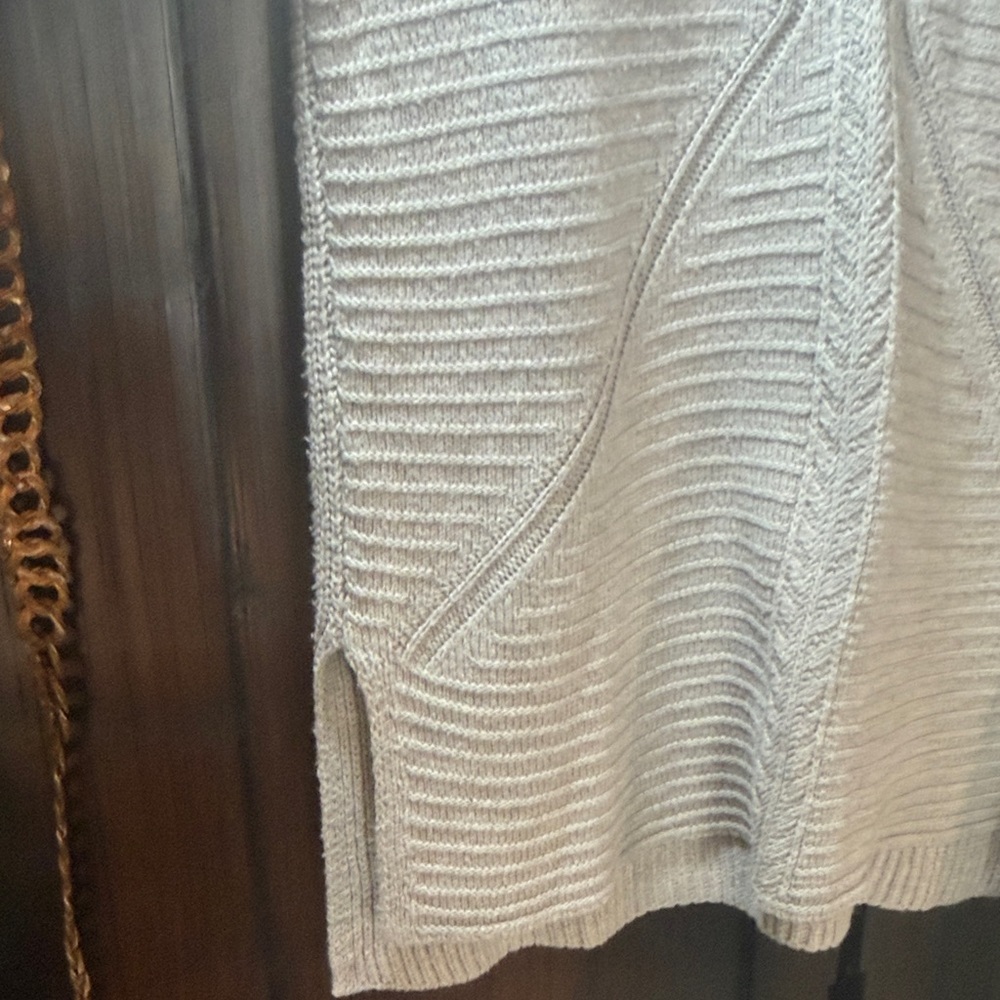 New York & Company Knit Gray Sweater - Picture 4 of 5